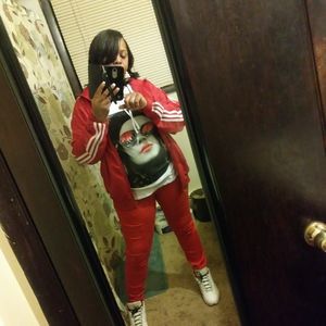 Meet your Posher, Veronica